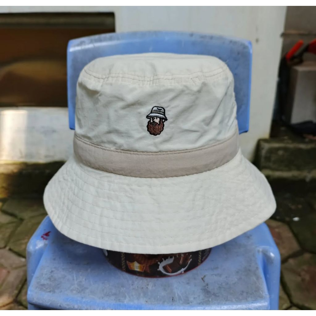Topi Bucket hat By MILLITAGE