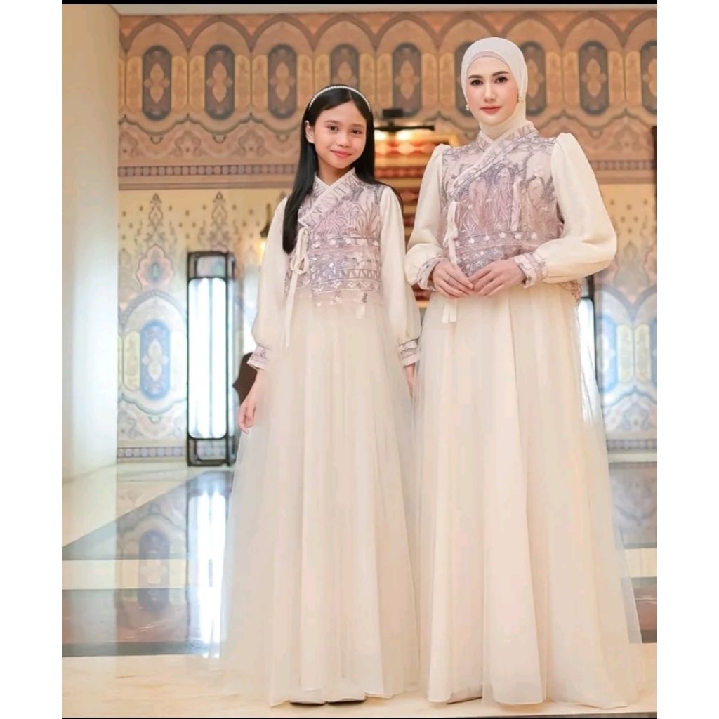 Aisyalina dress cherryll