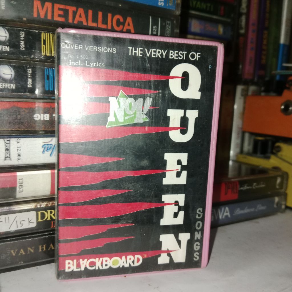 Kaset Queen
