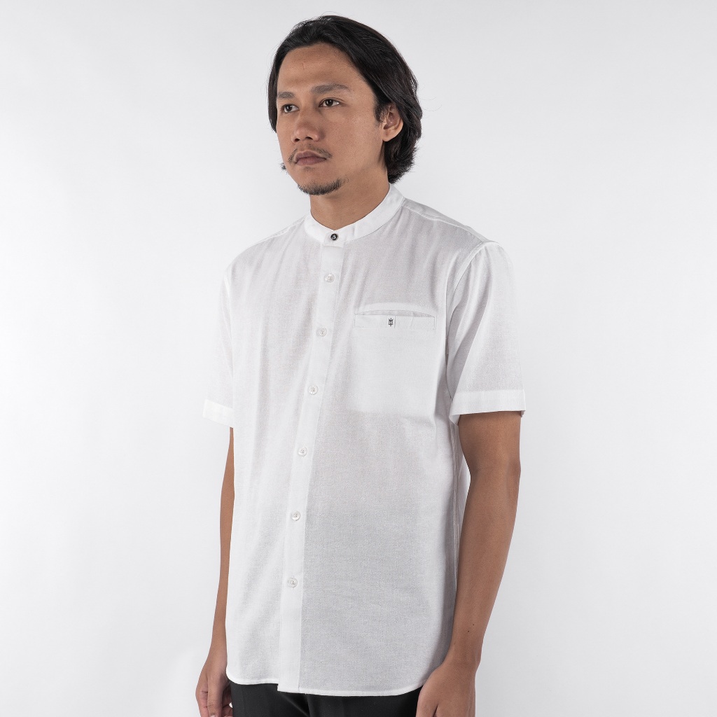 GLARINK Imperat MATERNAL DISASTER WHITE SHORT SLEEVE SHIRT STAND COLLAR KEMEJA KOKO PUTIH PENDEK ORI