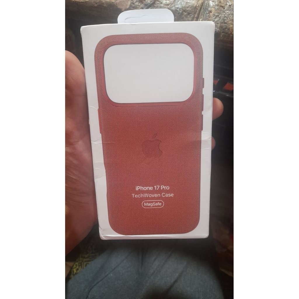 cesing hp ipone 17 pro max techwoven case