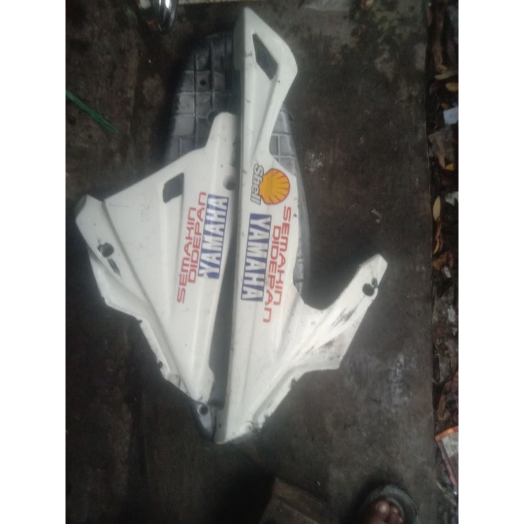 COVER TUTUP MESIN BAGIAN BAWAH MOTOR GEDE FOR YAMAHA R15 V2 KANAN KIRI BAHAN FIBER SIAP PAKAI
