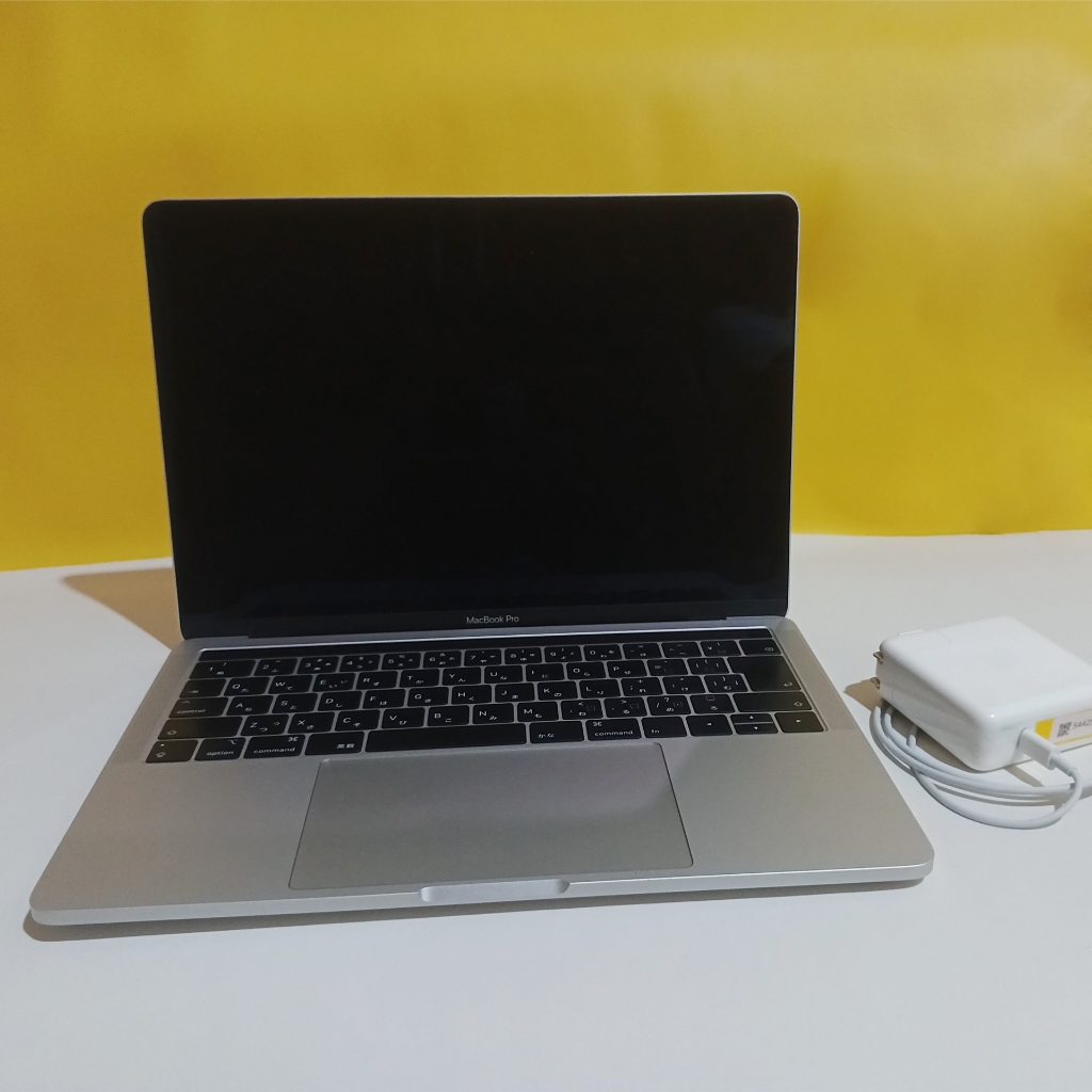Laptop MacBook Pro 2019 Touch Bar Core i5 | 8GB | SSD 256GB (Bekas)