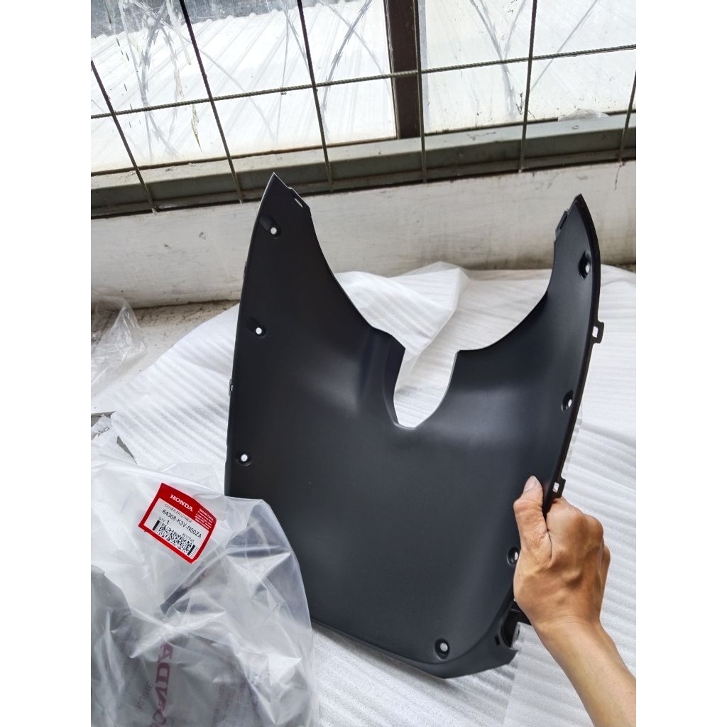 64308-K3V-N00ZA Body paru2 stylo