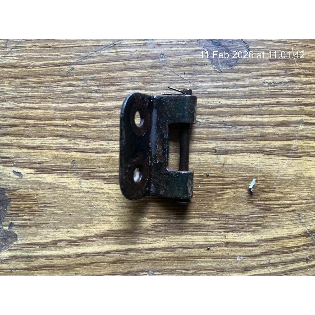 BRACKET BREKET ENGSEL JOK SADEL YAMAHA V75 V80 DT100 DT 100 DT125 DT 125 RS100 RS 100 ORIGINAL / 251