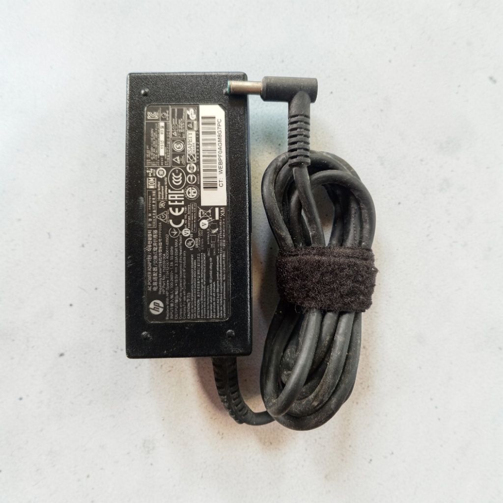 Adaptor charger Original HP Pavilion 14 Blue PIN/ Ujung biru