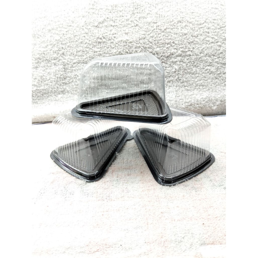 PLASTIK MIKA SEGITIGA KUE UK 15(HRG 20PC)