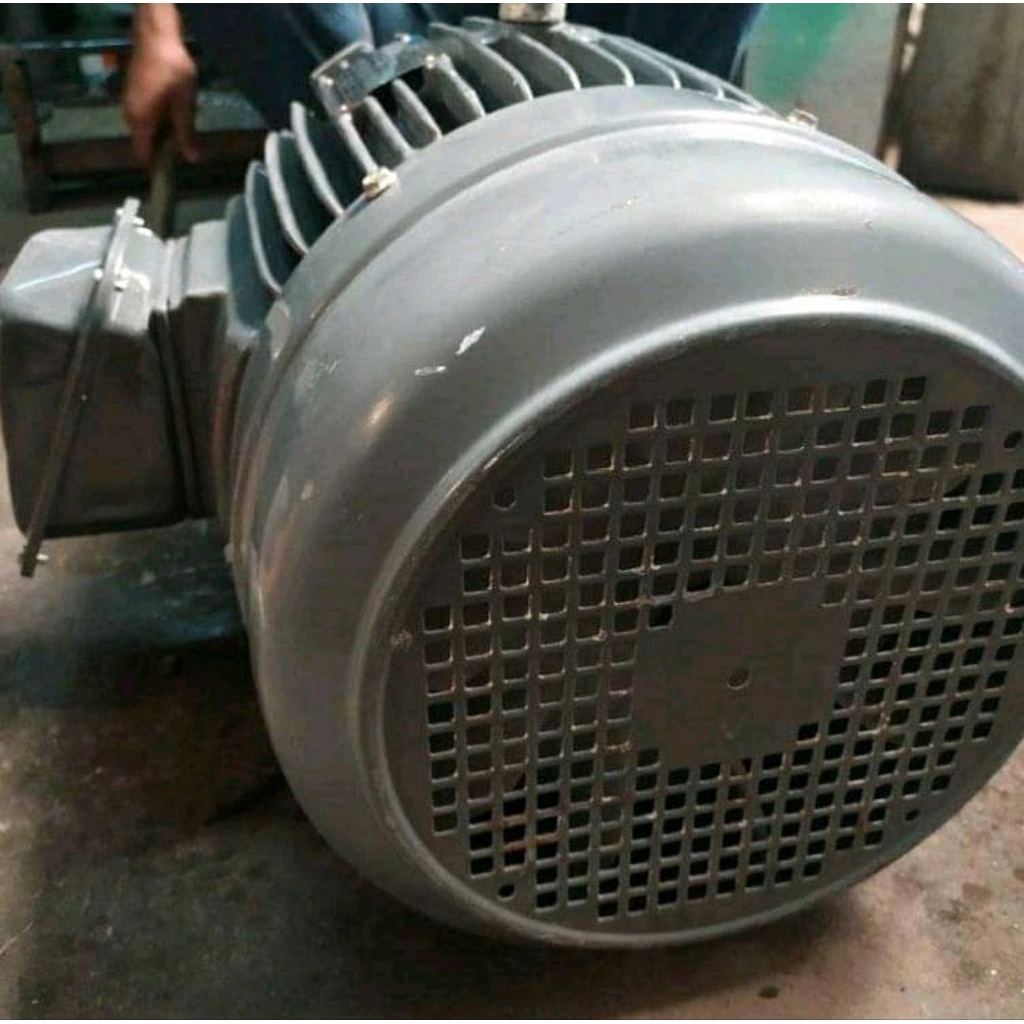 dinamo teco 15 hp rpm 1400