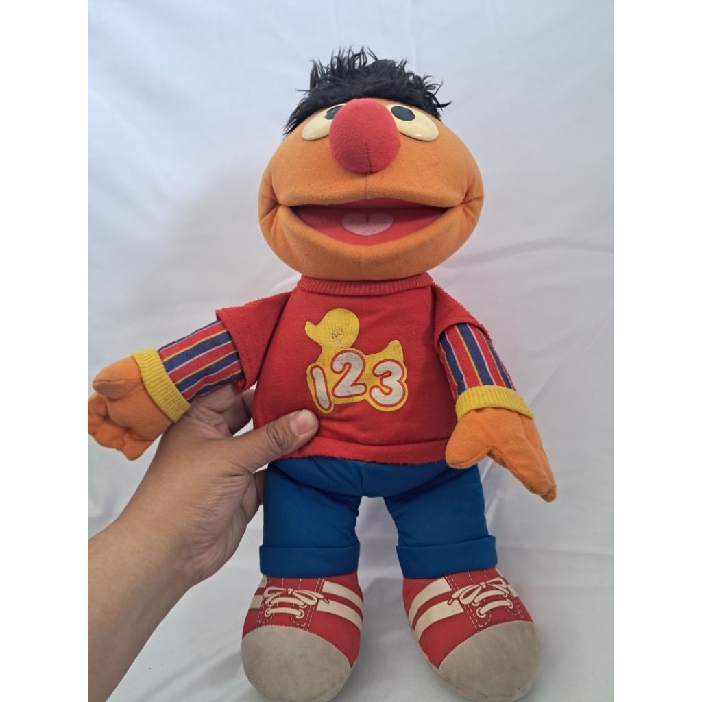 Boneka Earnie Sesame Street Elektrik Normal