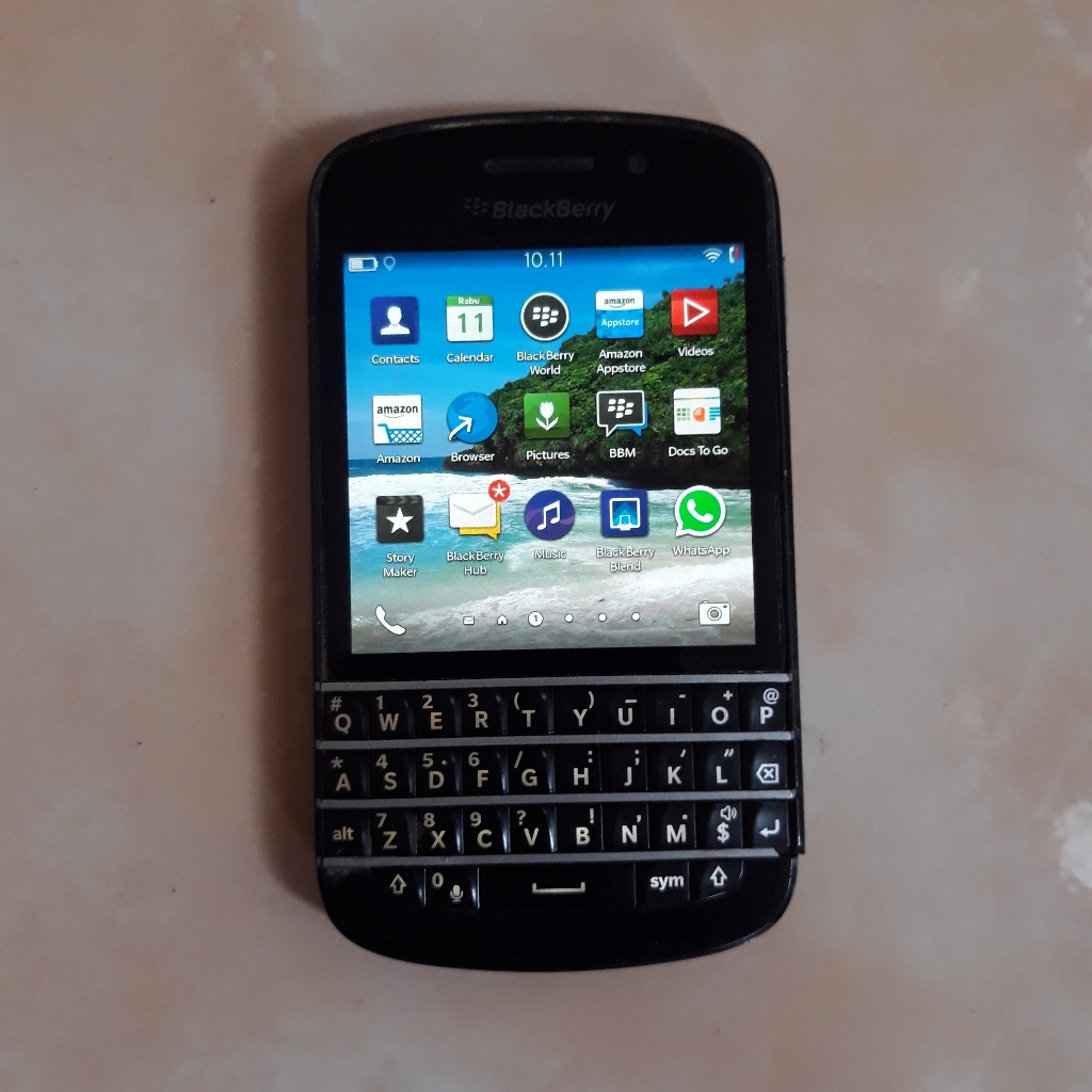 HP BLACKBERRY Q10 Batangan minus baca deskripsi