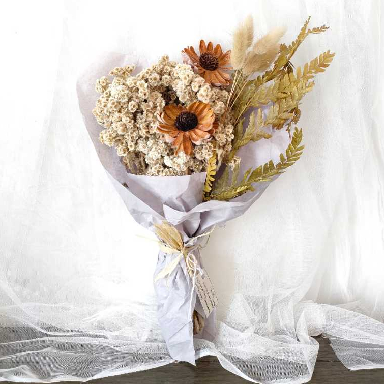 R10 – LE4 Flower Mix and Match Teracota/Dried Flower/ Jefe Flower Jogja