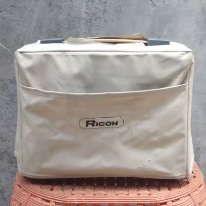 Proyektor jadul RICOH Trioscope 850-P