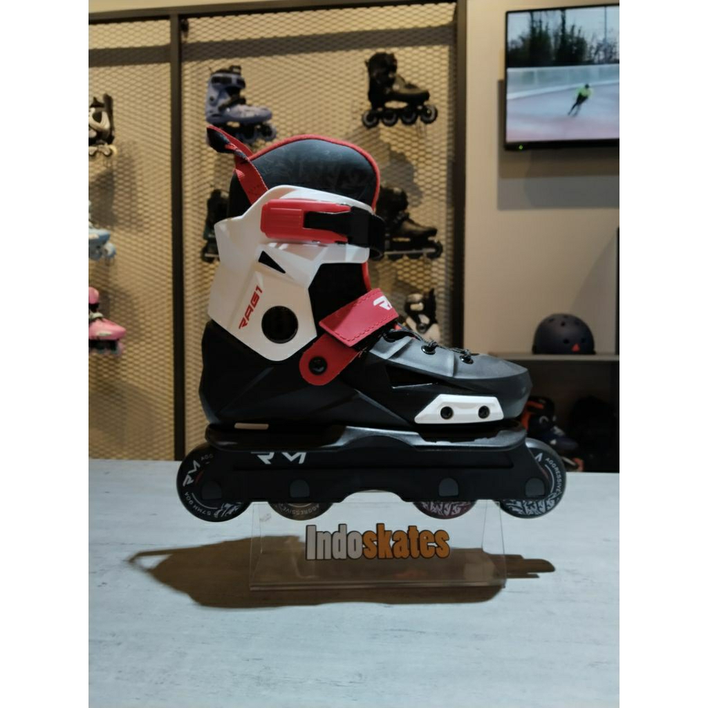Sepatu roda Aggresive Anak Adjustable RM