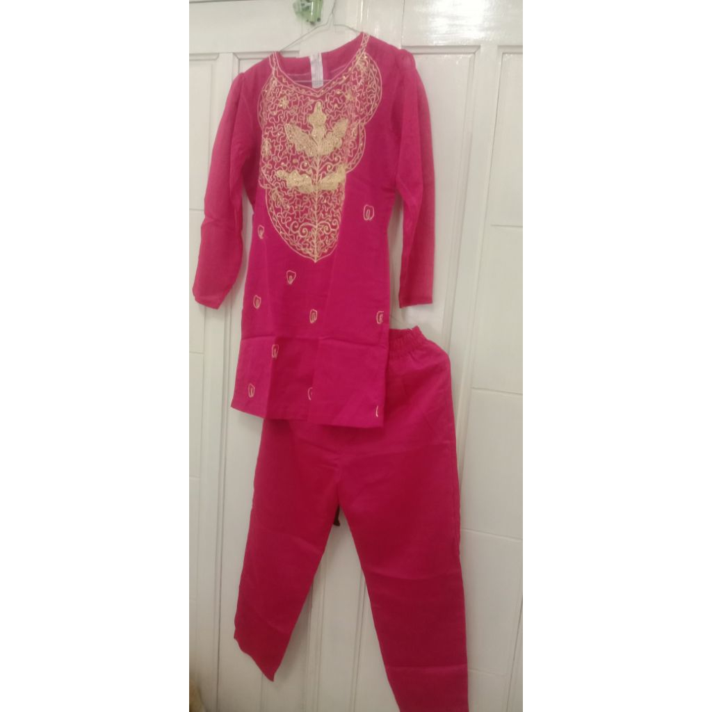 One Set Salwar kameez pink + hijab paris ,cocok utk Lebaran (preloved)