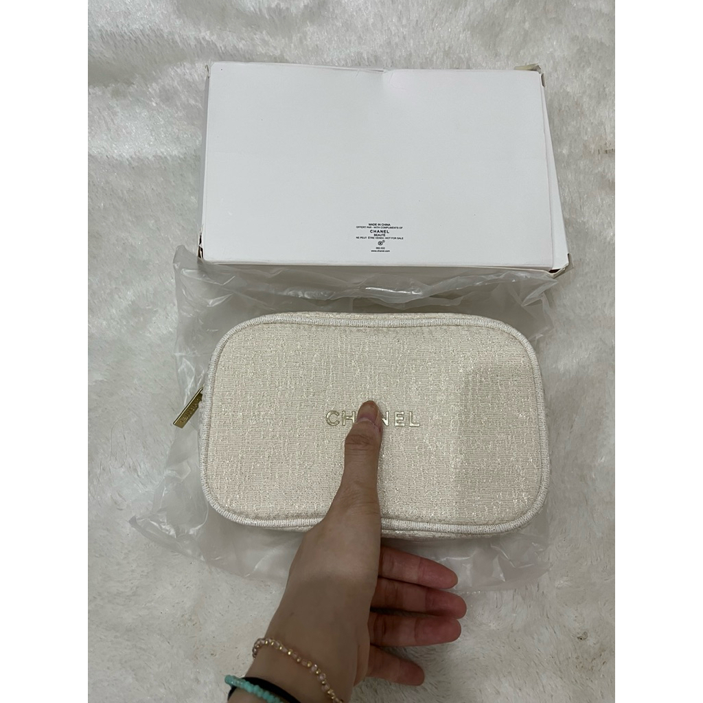 CH - Make Up Pouch Original Brand Beige