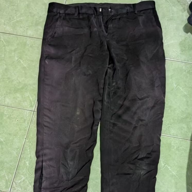 preeloved celana satin - BAROSSO hitam