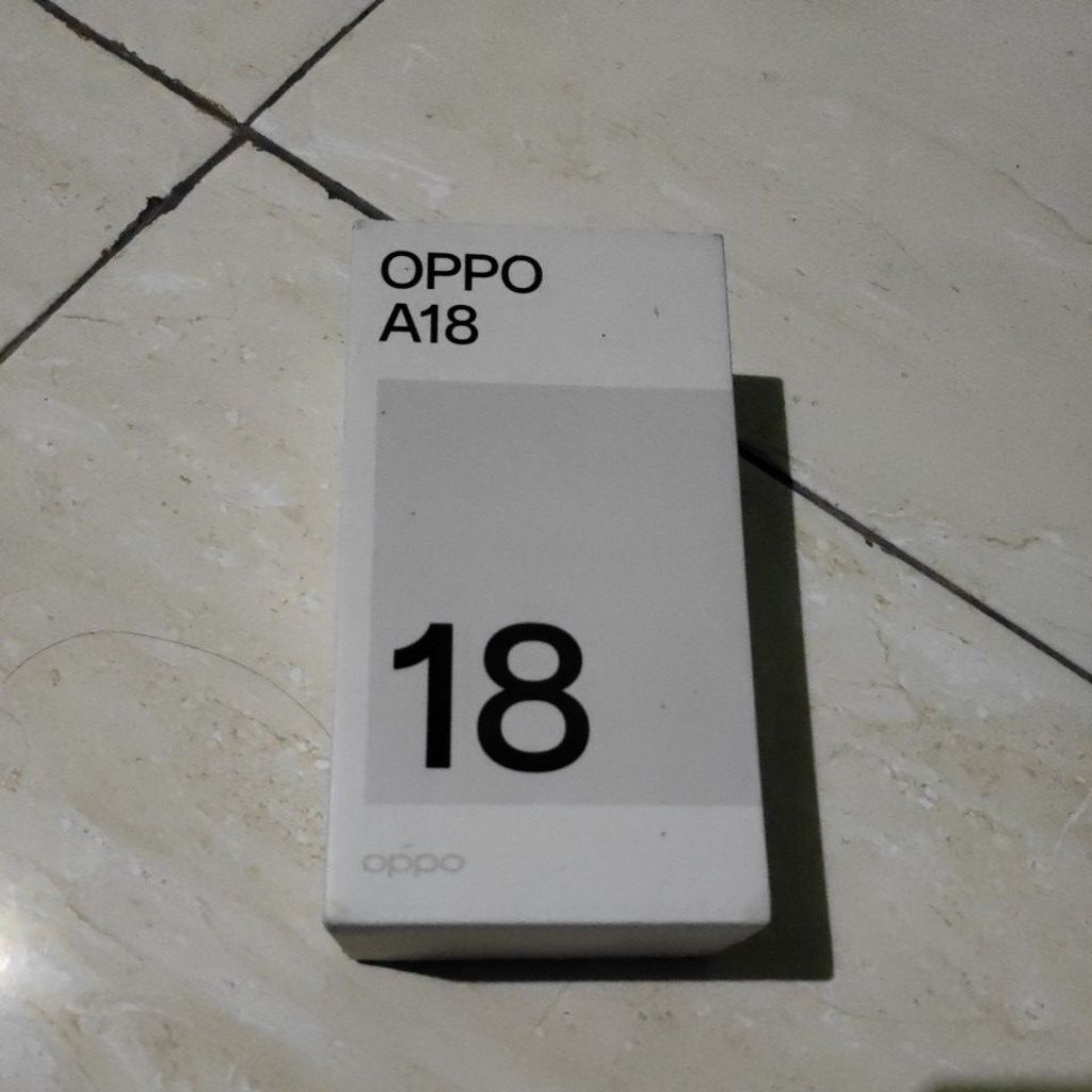 kotak hp oppo a18