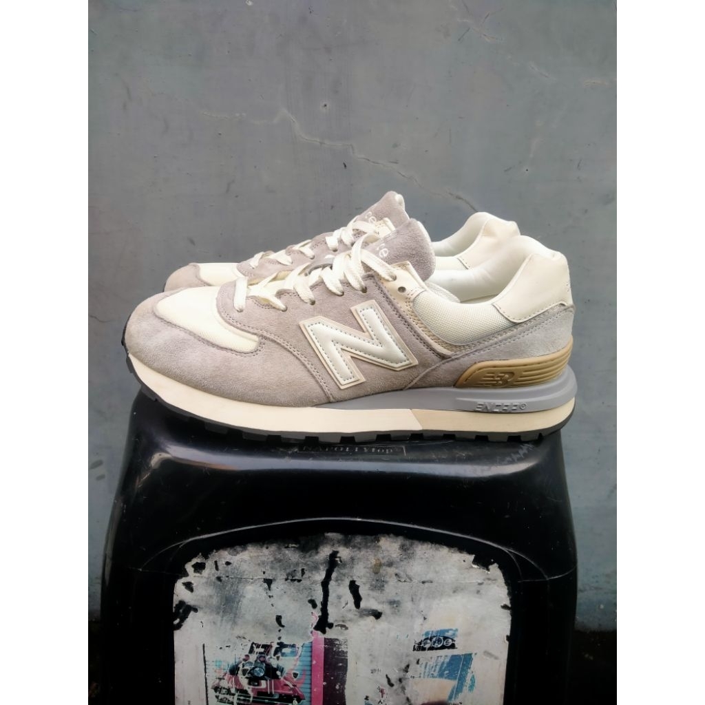 NB574 Legacy grey Angola