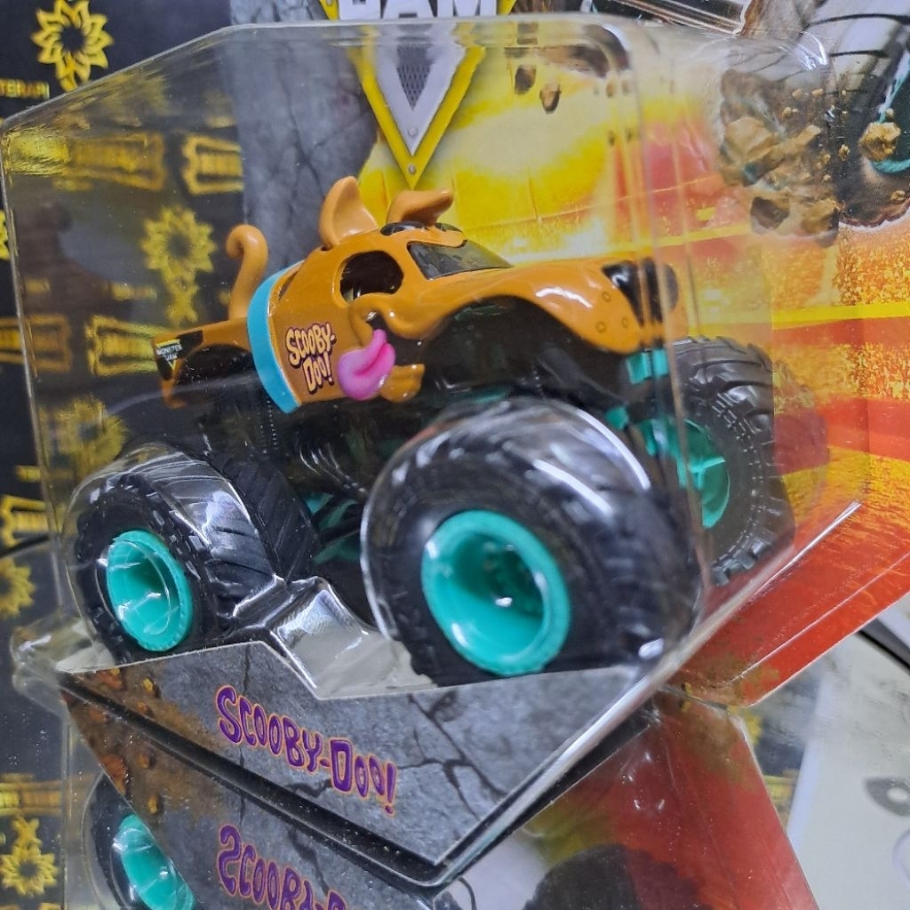 MONSTER JAM SCOOBY DOO TRUCK SPIN MASTER MONSTER JAM 1:64 MONSTER JAM SERIES 43