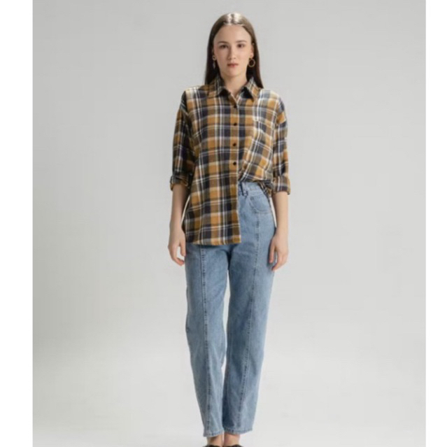 PRELOVED KEMEJA THIS IS APRIL