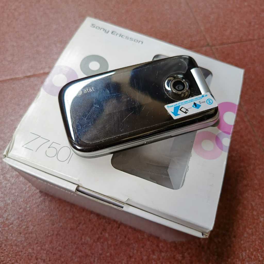 Sony Ericsson Z750