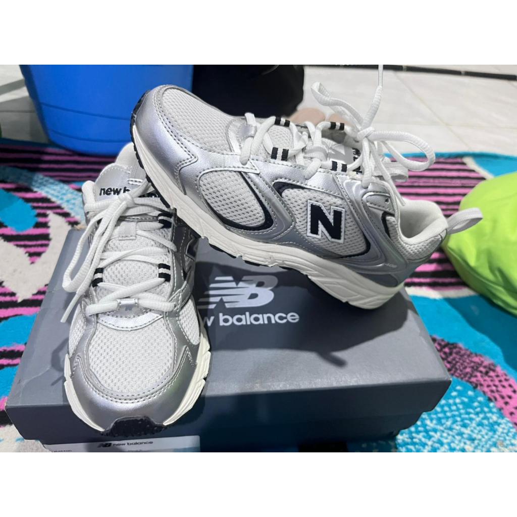 NB 408 Original Sepatu Second 95% Baru Pemakaian Pribadi Ukuran 37