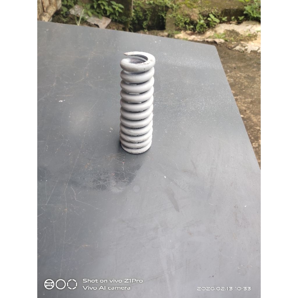 Per Shock Depan Vespa Super, Bajaj dll Peruntukan Kaki 3 Copotan