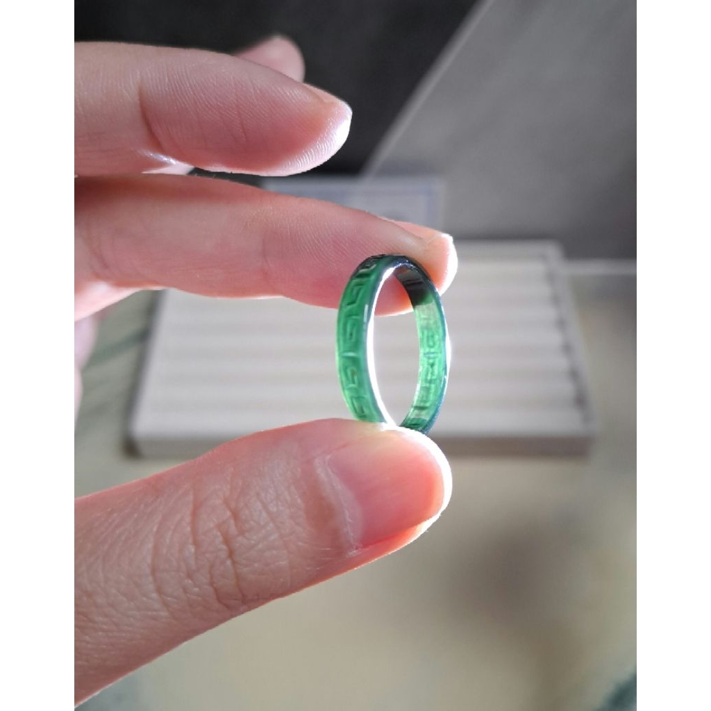 Ruyi Carving Jadeite Ring - Cincin Giok dengan sertifikat