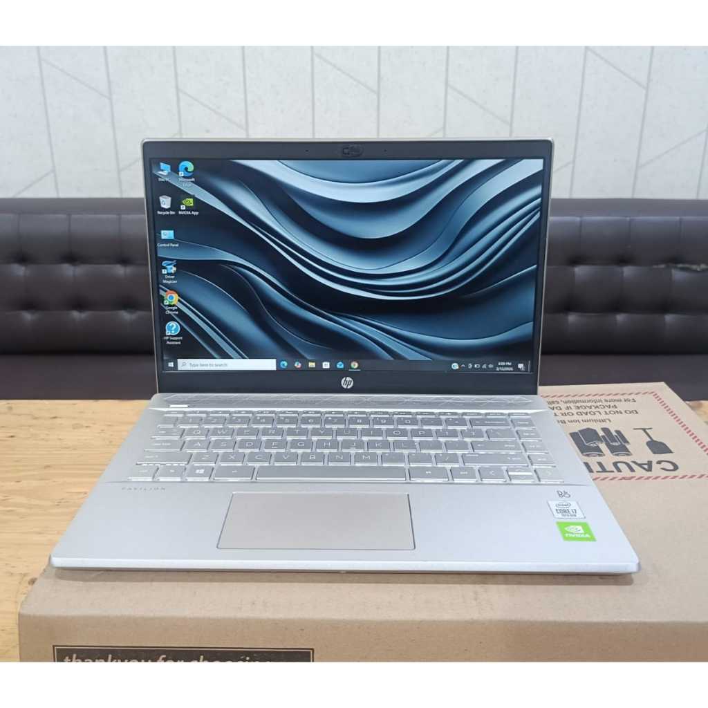 HP Pavilion 14 - ce3027TX, Intel Core i7 - 1065G7,8/256Gb, #Vga,  Gold Silver