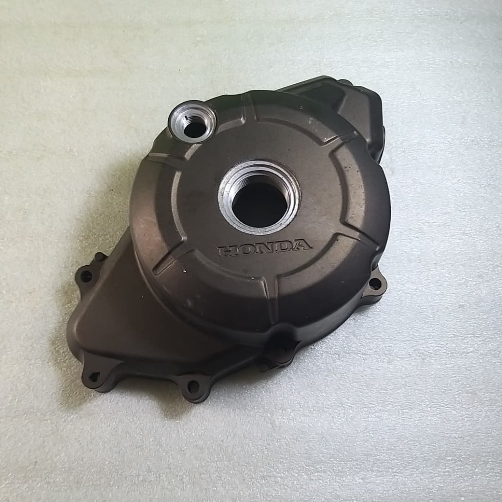 Cover L Crangkes Blok Magnet Tutup Mesin Sonic 150R CBR150R CB150R CB150X Original
