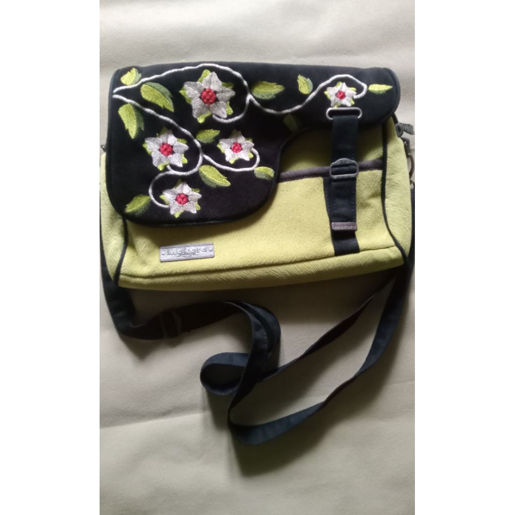Tas selempang wanita makara etnik preloved