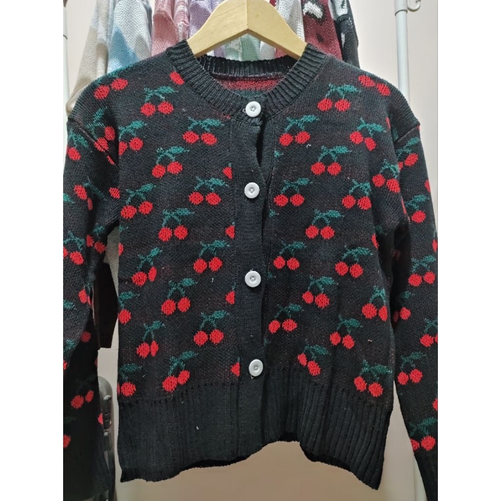 Cardigan Rajut Premium Hitam Cherry