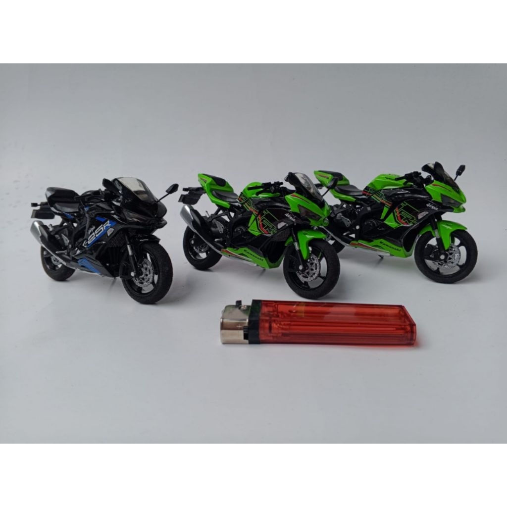 miniatur handmade kawasaki ZX25R skala 1::18