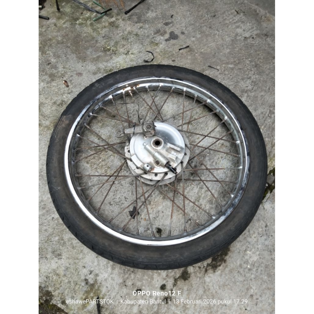 roda depan motor Honda Supra grand lengkap set ban