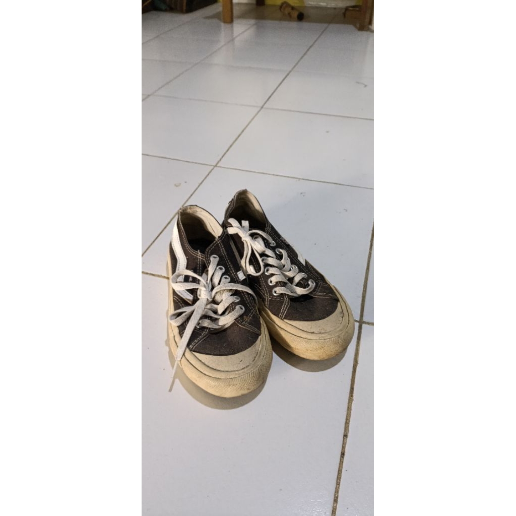 sepatu saba ukuran size 37