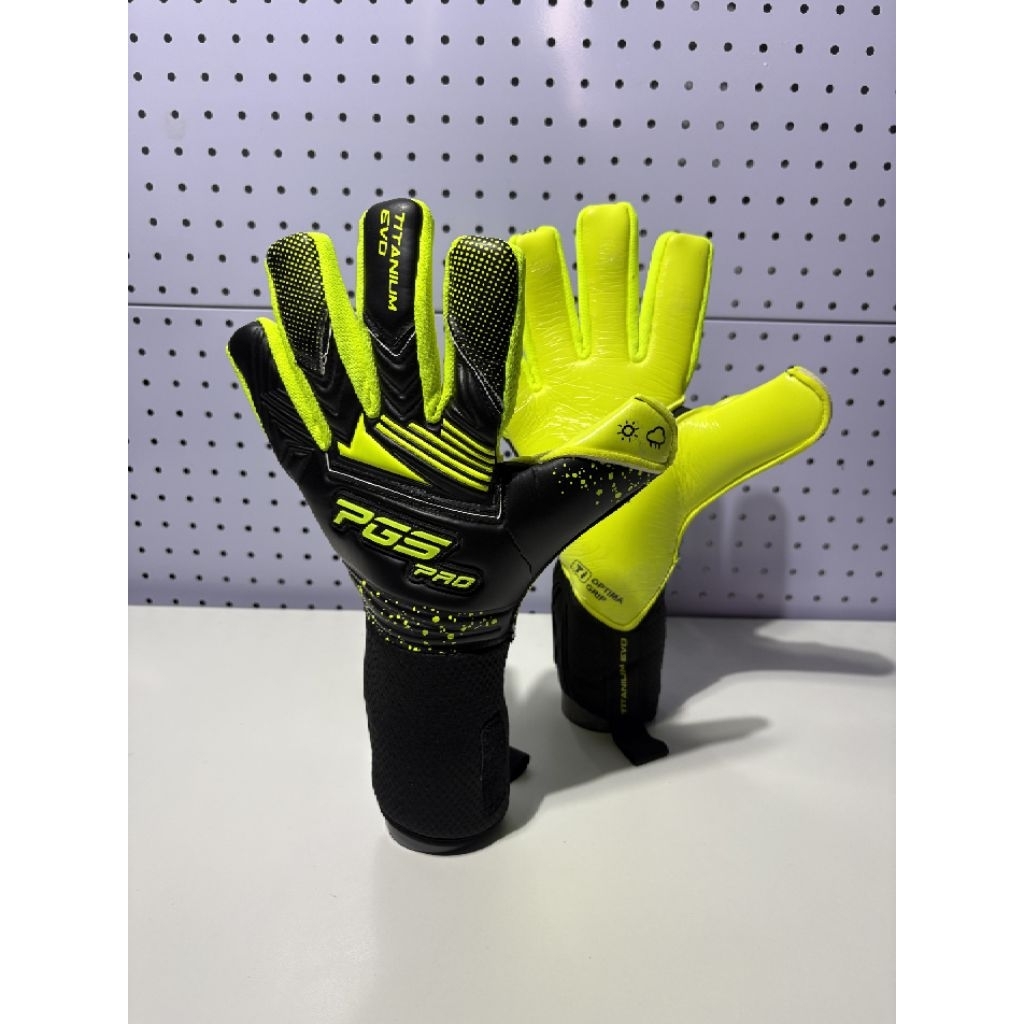 PGS PRO TITANIUM EVO BLACK - SARUNG TANGAN KIPER - GLOVE - TOP GRADE
