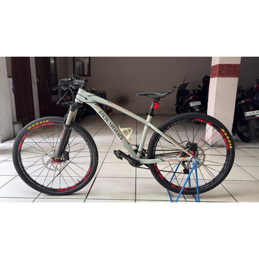 POLYGON SISKIU 6 27.5