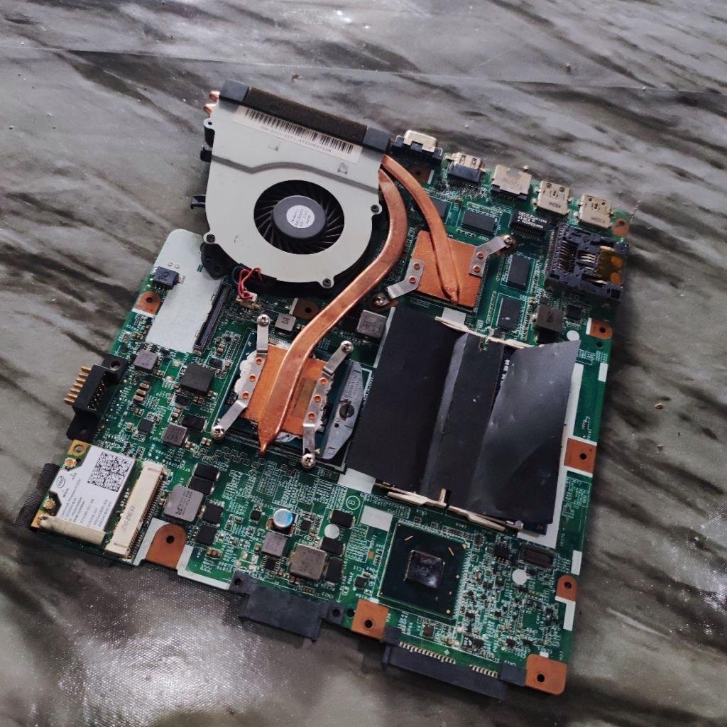 motherboard Mainboard Mobo normal laptop Sony SVE14AA11W VGA ATI