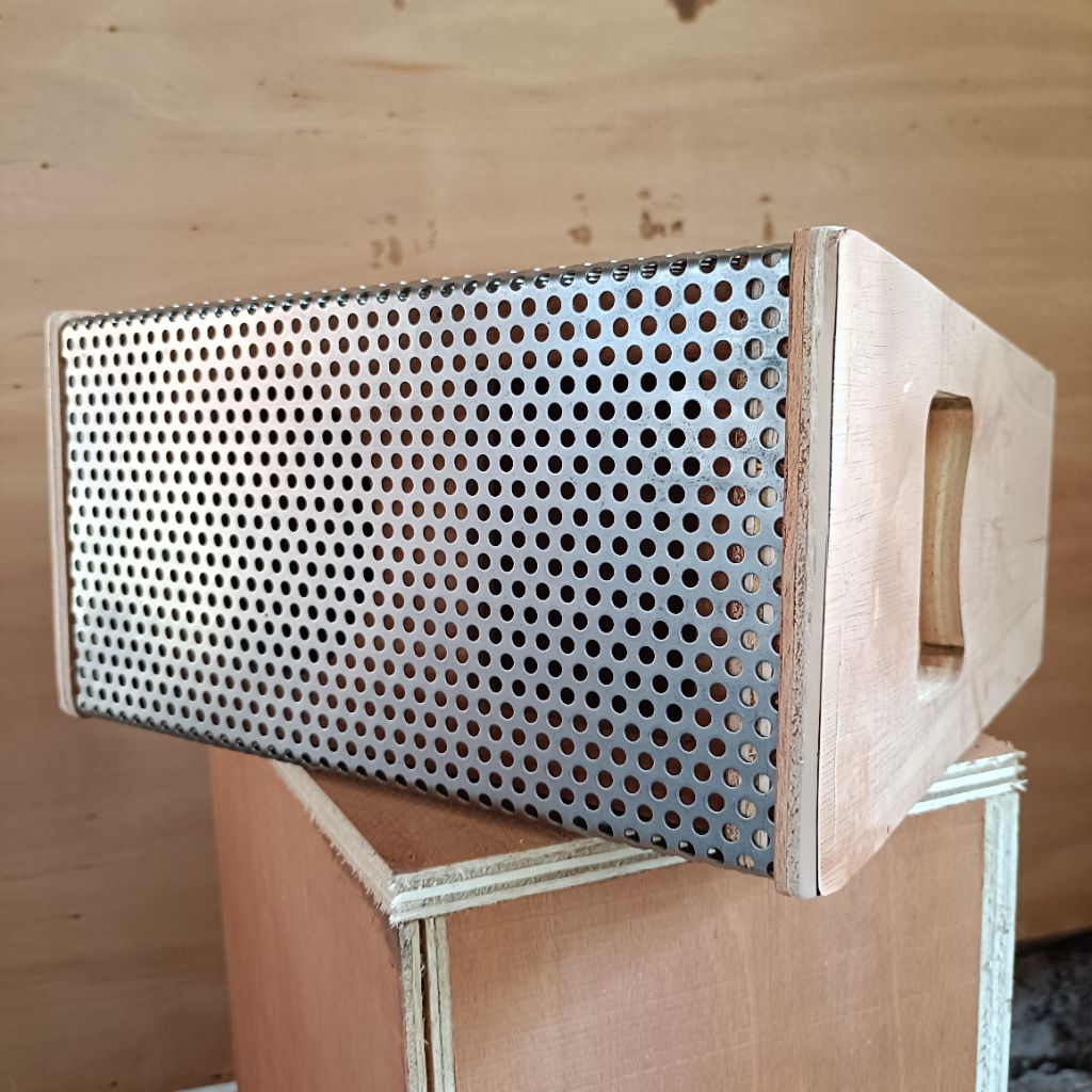 Box Speaker Line Array 4 Inch Bahan 12mm Paket Box plus Grill