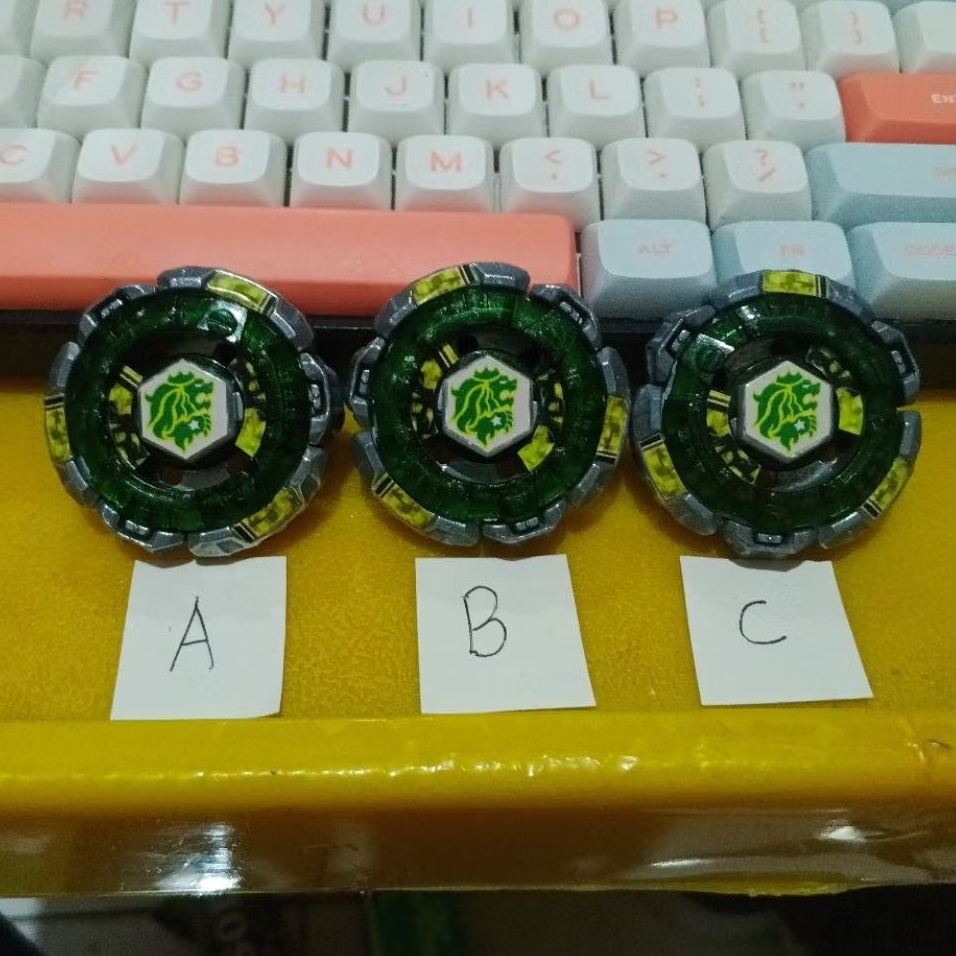 metal fight beyblade 4D (metal fury) fang leone original takara tomy