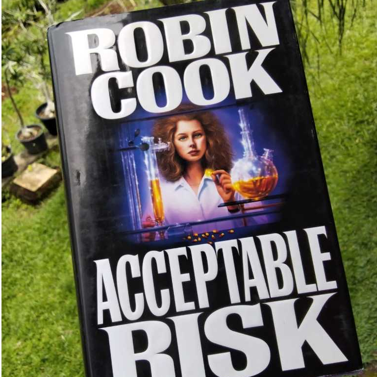 Robin Cook Acceptable Risk (HC) Buku Novel Fiction Science Fiction Bahasa Inggris Preloved