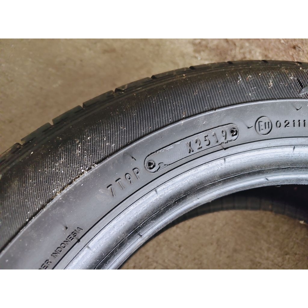 Ban Dunlop Enasave EC 300