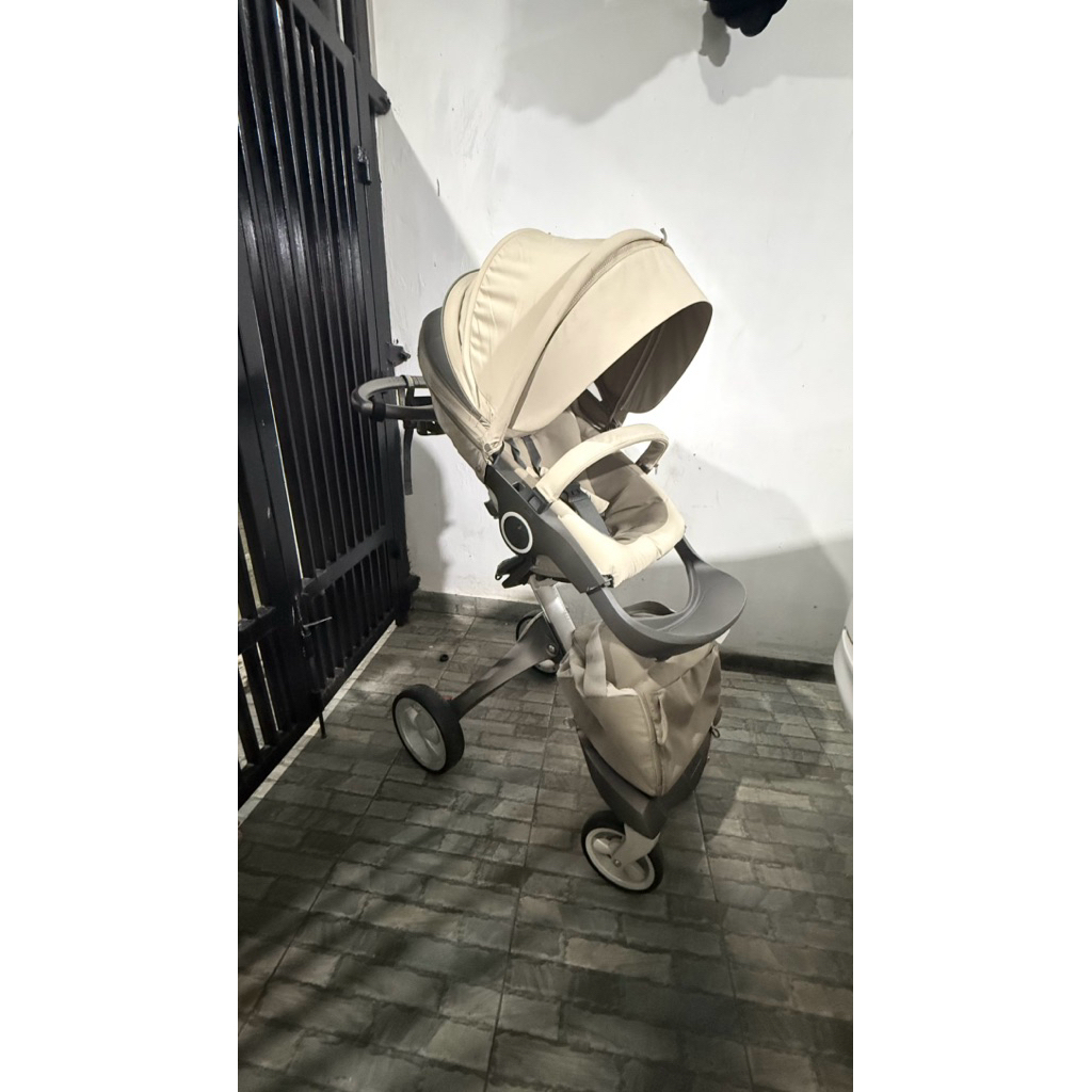 stokke xplory v4 taupe beige