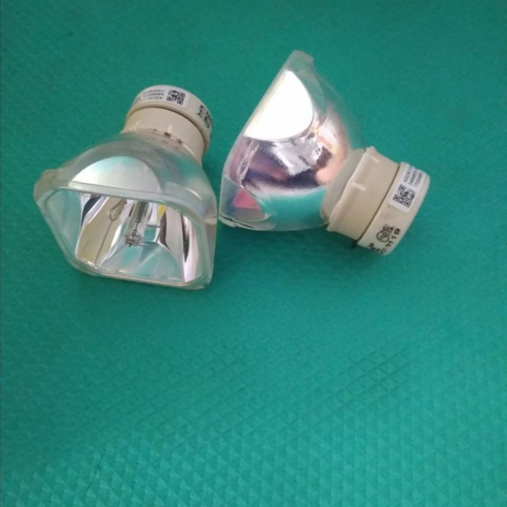 lampu proyektor sony