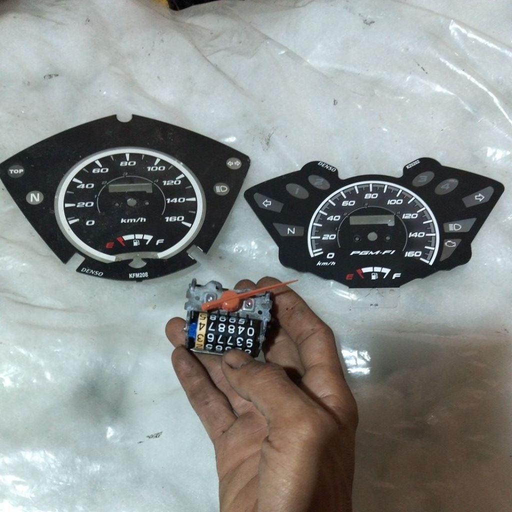 Mesin Rpm Kilometer Spedometer Honda Revo Fit Absolute 110 Karbu,Revo Fi Injeksi Sett Jarum Original