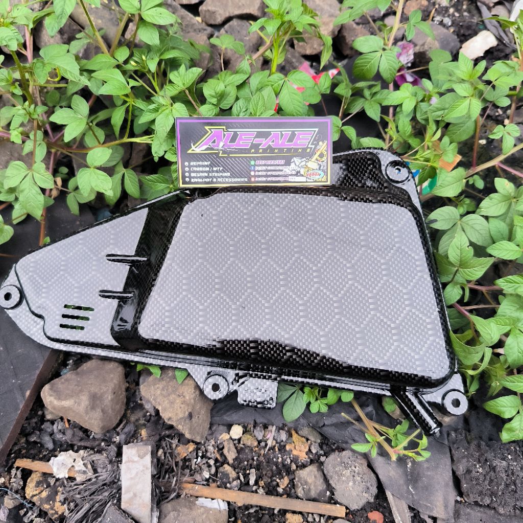 COVER BOX FILTER SLIM BEAT DELUXE carbon hexagon KOJ 2019-2025 Tutup Box Filter Beat Deluxe carbon h