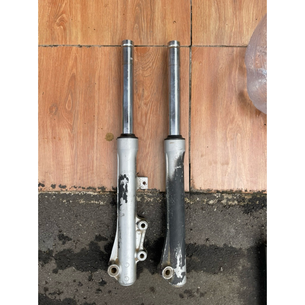 skok depan original suzuki smash titan