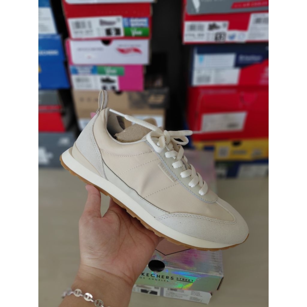 SKECHERS STREET LOS ANGELES