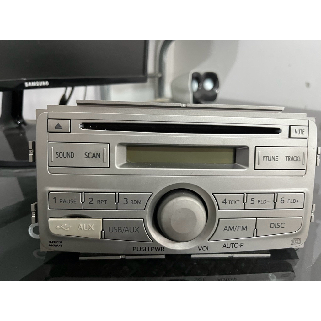 SECOND head unit mobil agya 2015 free casing