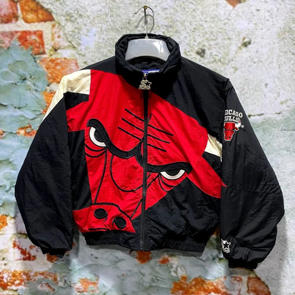 jaket windbreaker STARTER x NBA CHICAGO BULLS size S fit M casual bagus ORIGINAL